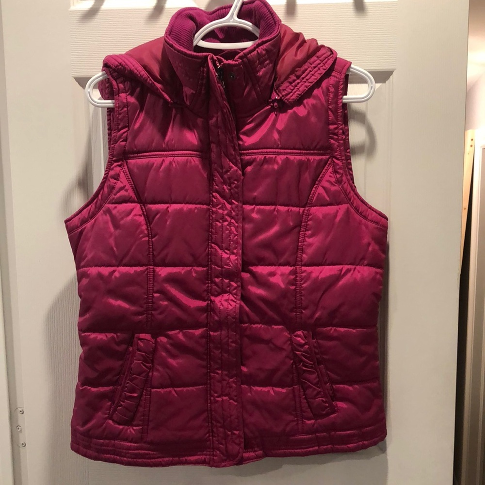 New York & Company ladies medium bright pink vest
